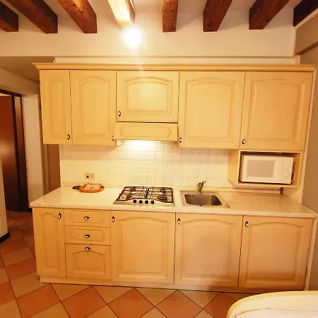 Locazione Turistica Sotoportego Delle Colonne Apartment Venedig